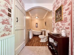 Photo 15- click for photo gallery